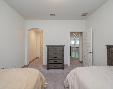 4211 Limestone Terrace - Photo Thumbnail 24