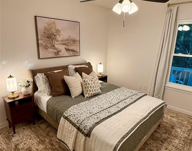 1 Laurel Oak Place - Photo Thumbnail 17