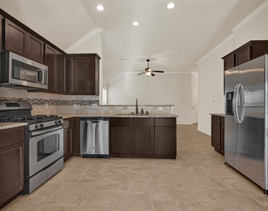 16622 Lake Prince Lane - Photo Thumbnail 9