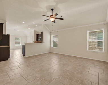 16622 Lake Prince Lane - Photo Thumbnail 5