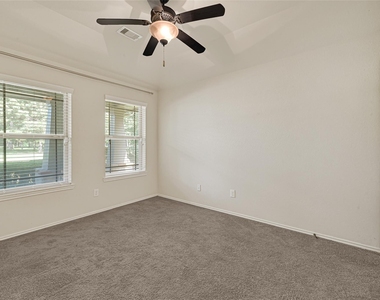 16622 Lake Prince Lane - Photo Thumbnail 11