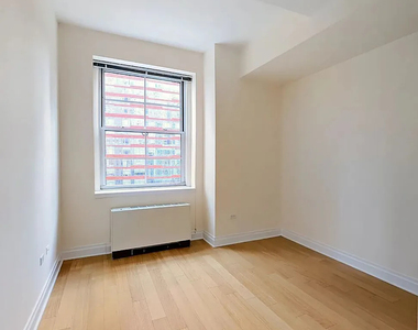 21 West Street, Unit 21b - Photo Thumbnail 2