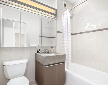 21 West Street, Unit 21b - Photo Thumbnail 3