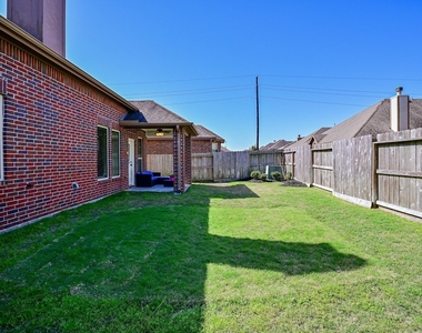 11743 Rastello Lane - Photo Thumbnail 32