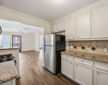 4401 Marina Street - Photo Thumbnail 5