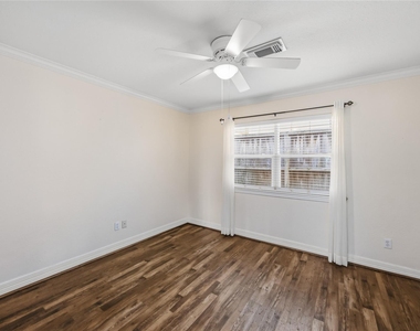 4401 Marina Street - Photo Thumbnail 7