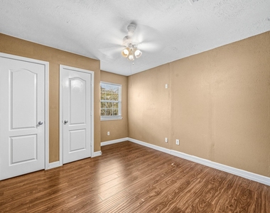 11510 Pagoda Drive - Photo Thumbnail 14