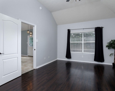 28610 Hidden Cove Drive - Photo Thumbnail 22