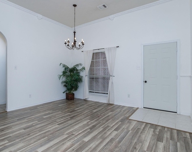 28610 Hidden Cove Drive - Photo Thumbnail 3