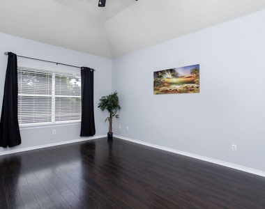 28610 Hidden Cove Drive - Photo Thumbnail 16