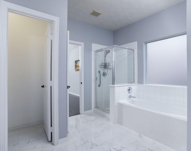 28610 Hidden Cove Drive - Photo Thumbnail 20