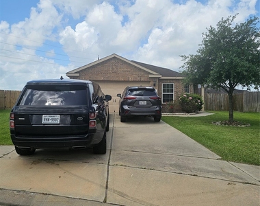 5122 Sunny Parke Lane - Photo Thumbnail 1