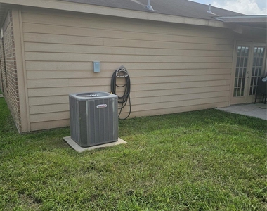 5122 Sunny Parke Lane - Photo Thumbnail 7