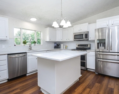 31606 Bryan Street - Photo Thumbnail 14
