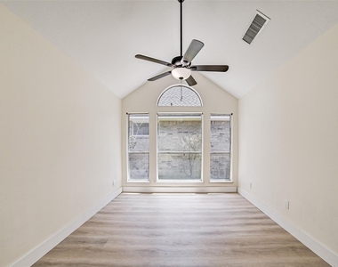 70 Camber Pine Place - Photo Thumbnail 17