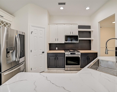 70 Camber Pine Place - Photo Thumbnail 3