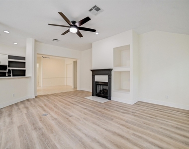 70 Camber Pine Place - Photo Thumbnail 8