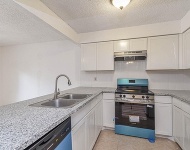 12906 Leader Street - Photo Thumbnail 8