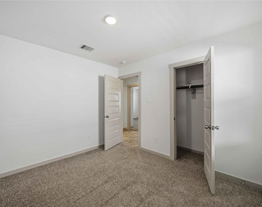 7127 Whispering Leaf Street - Photo Thumbnail 22
