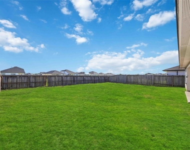 7127 Whispering Leaf Street - Photo Thumbnail 25