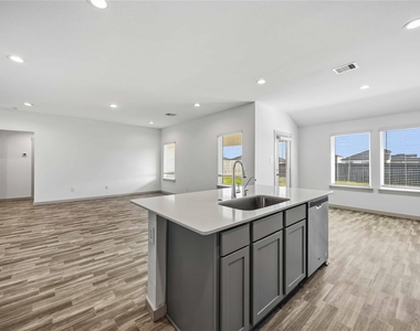 7127 Whispering Leaf Street - Photo Thumbnail 8