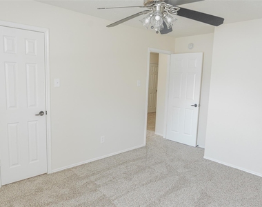 1902 Vernal Glen Cir - Photo Thumbnail 20