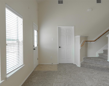 1902 Vernal Glen Cir - Photo Thumbnail 38