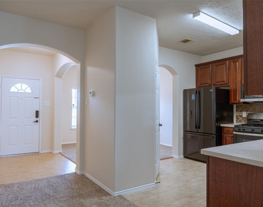 1902 Vernal Glen Cir - Photo Thumbnail 9