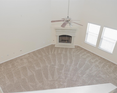 1902 Vernal Glen Cir - Photo Thumbnail 6