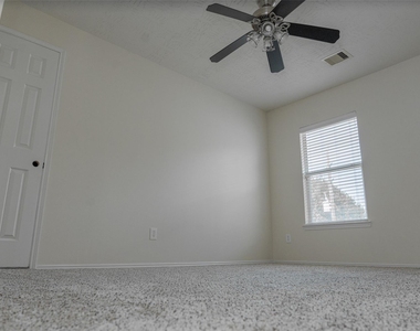 1902 Vernal Glen Cir - Photo Thumbnail 21