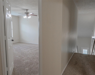 1902 Vernal Glen Cir - Photo Thumbnail 16