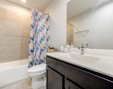 12539 Colchester Creek Court - Photo Thumbnail 22