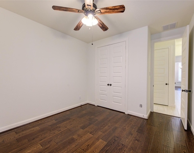 25642 Luna Vista Lane - Photo Thumbnail 34