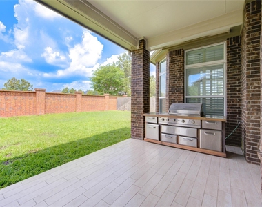 25642 Luna Vista Lane - Photo Thumbnail 33
