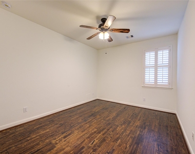 25642 Luna Vista Lane - Photo Thumbnail 35