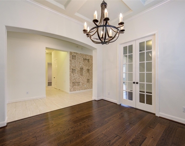 25642 Luna Vista Lane - Photo Thumbnail 12
