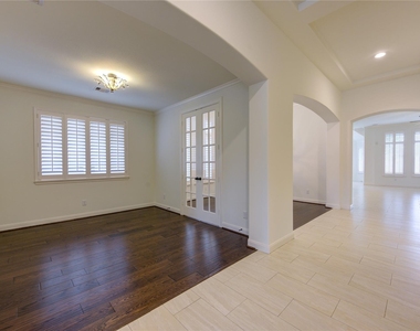 25642 Luna Vista Lane - Photo Thumbnail 11