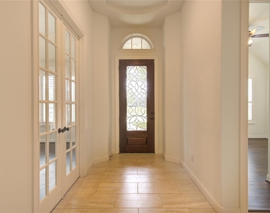25642 Luna Vista Lane - Photo Thumbnail 2
