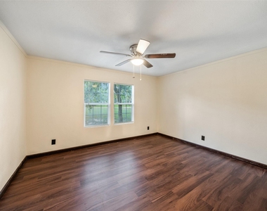 110 Charlies Lane - Photo Thumbnail 21