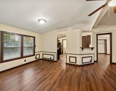 110 Charlies Lane - Photo Thumbnail 11