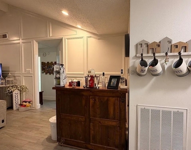 3211 S Peach Hollow Circle - Photo Thumbnail 13