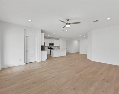30034 Foxtail Pine Ct - Photo Thumbnail 13