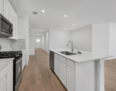 30034 Foxtail Pine Ct - Photo Thumbnail 10