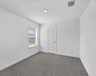 30034 Foxtail Pine Ct - Photo Thumbnail 8