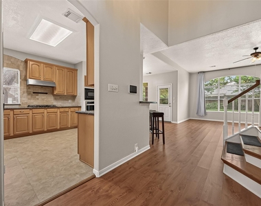 11218 Timbertree Lane - Photo Thumbnail 7