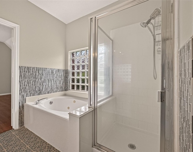 11218 Timbertree Lane - Photo Thumbnail 41