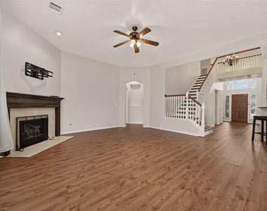 11218 Timbertree Lane - Photo Thumbnail 8