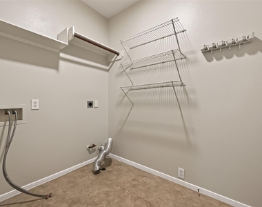 11218 Timbertree Lane - Photo Thumbnail 23