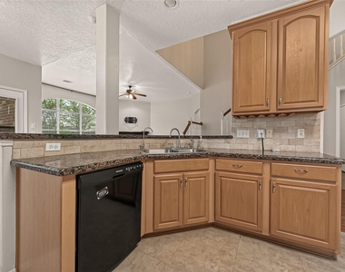 11218 Timbertree Lane - Photo Thumbnail 13