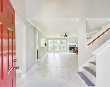 1623 Stonehaven Village Circle - Photo Thumbnail 2